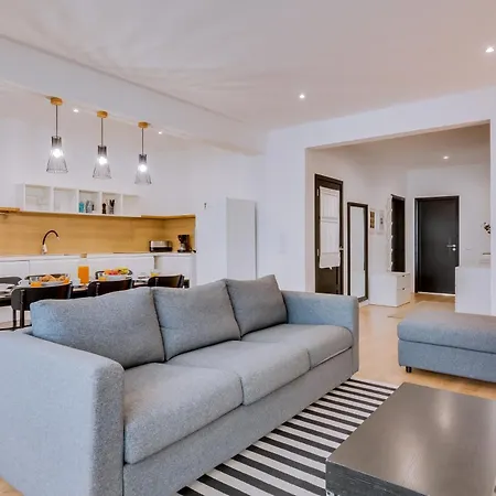 With Rooftop And Work Space In *