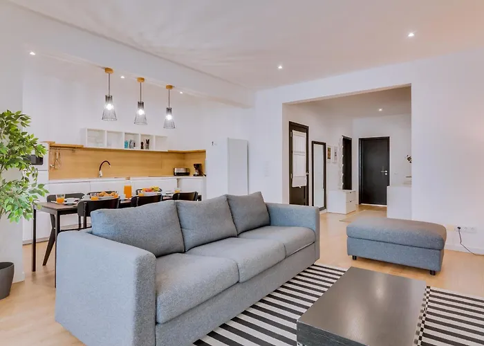With Rooftop And Work Space In *