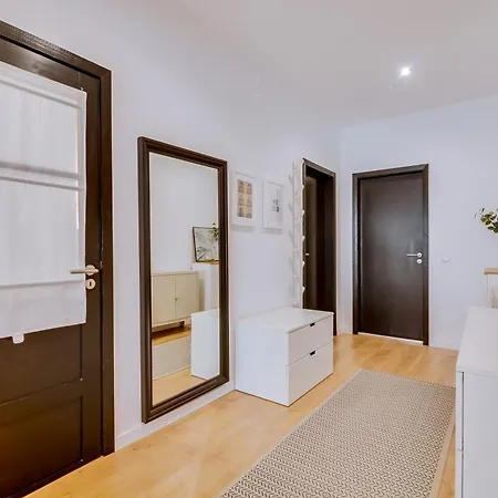 With Rooftop And Work Space In Apartment