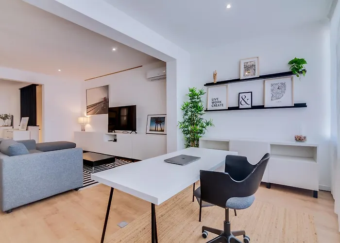 With Rooftop And Work Space In *
